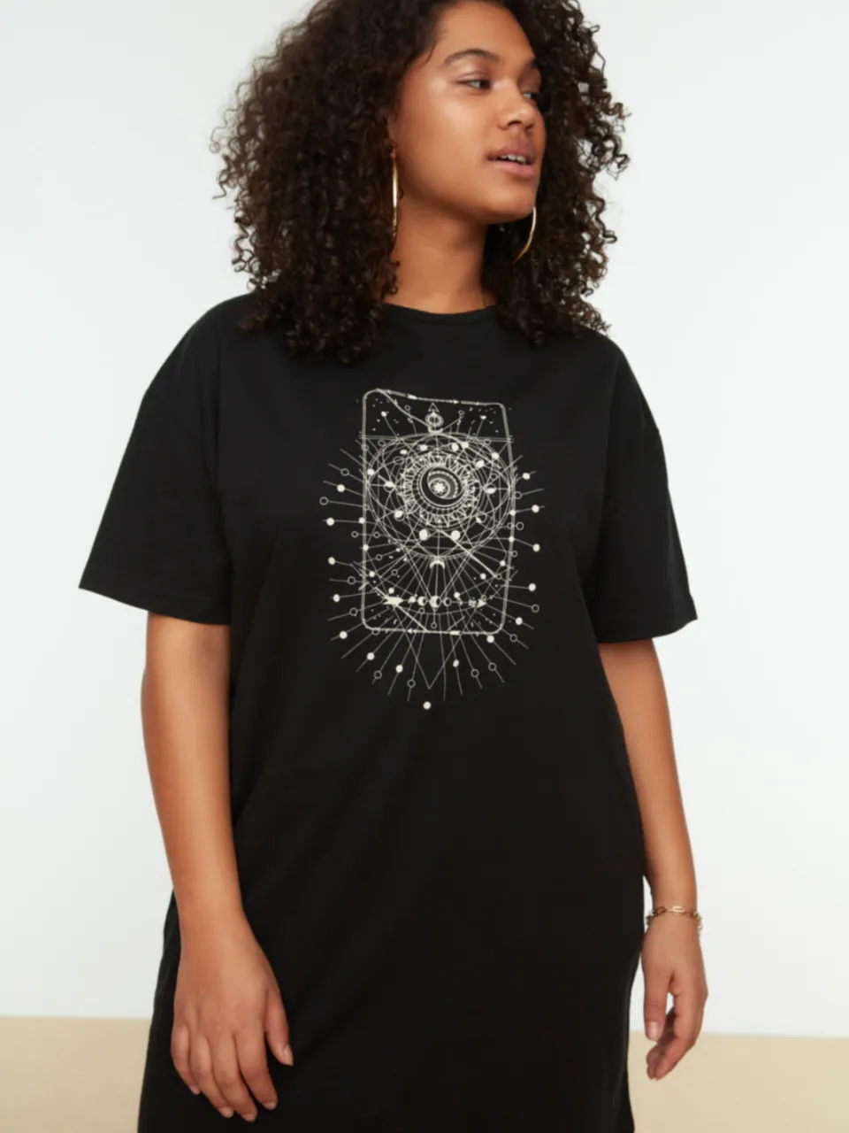 Trendyol Curve Dames Zwart Geometrisch patroon Kort / Mini Kort Casual T-shirt Jurk Grote maten Jurk, foto 2