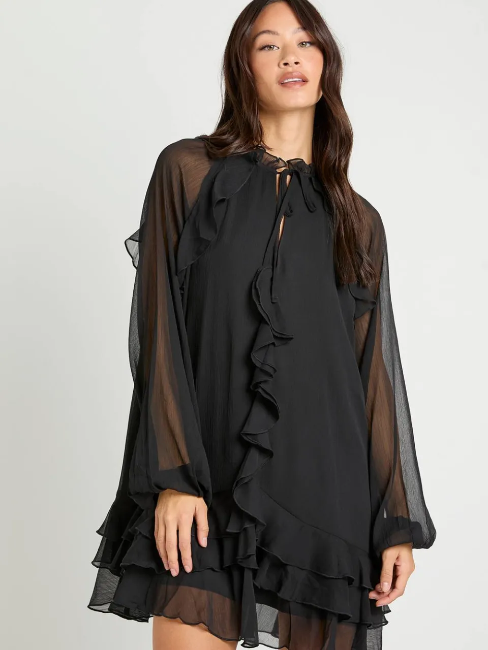 boohoo Dames Lange Chiffon Ruffle Smock Jurk zwart, foto 3