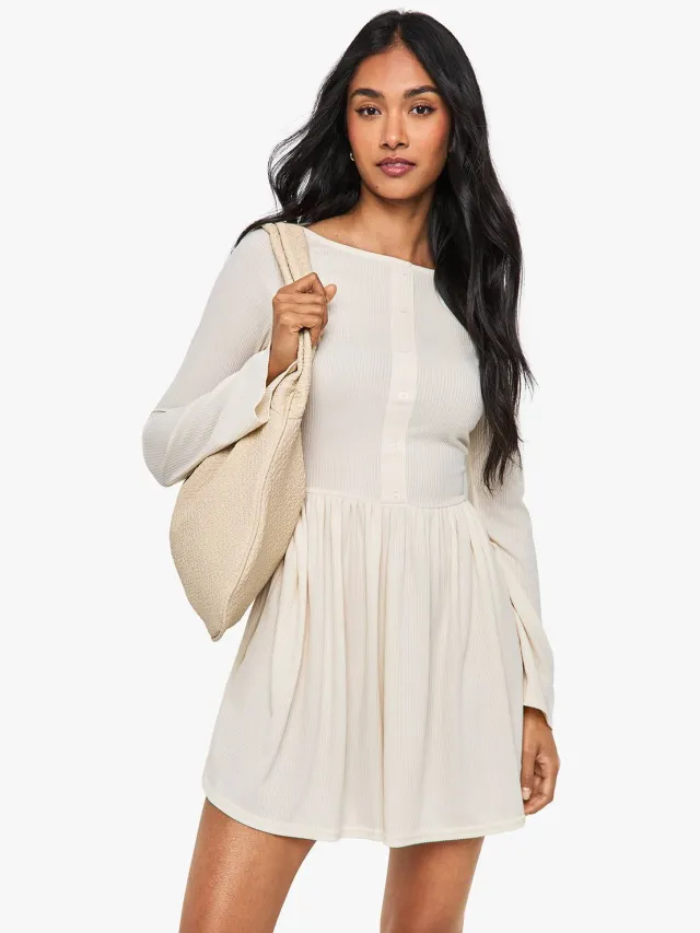 boohoo Dames Rib Drop Hem Button Down Mini Jurk Crème