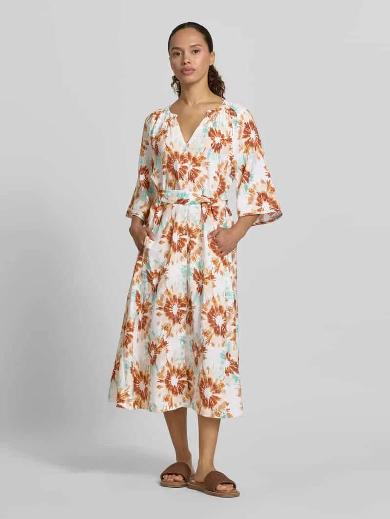 Christian Berg Woman Linnen jurk in allover-look met bindceintuur Wit