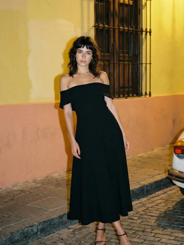Trendyol TRENDYOLMİLLA Dames Zwart Effen Midi Mouwloos Stijlvol/Avond Skater Jurken