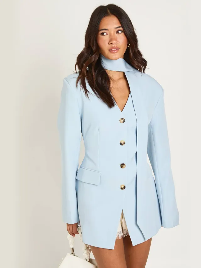 boohoo Dames Getailleerde Blazerjurk Met Sjaaldetail En Schoudervulling Pastelblauw