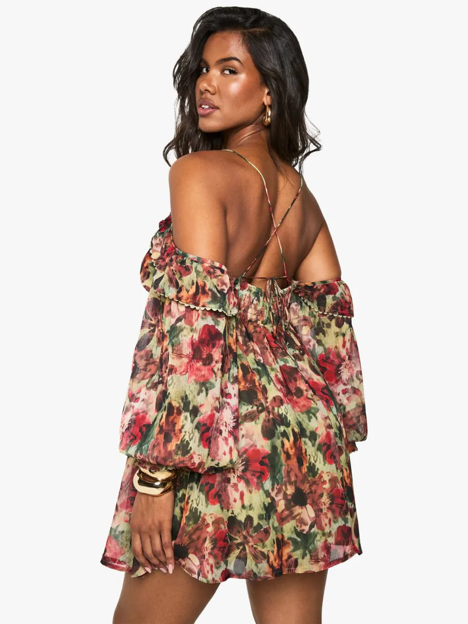 boohoo Dames Bloemenprint Chiffon Gelaagde Mini-Jurk met Open Schouders groente, foto 3