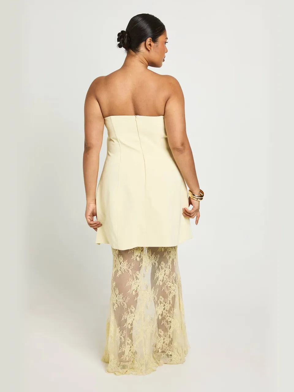 boohoo Dames Plus Premium Gestructureerde Kanten Maxi Jurk citroen, foto 2