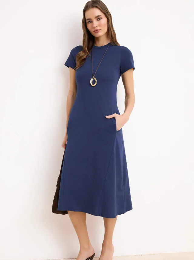 Trendyol TRENDYOLMİLLA Dames Donkerblauw Effen Midi Kort Casual A-lijn Jurken Marineblauw/Blauw