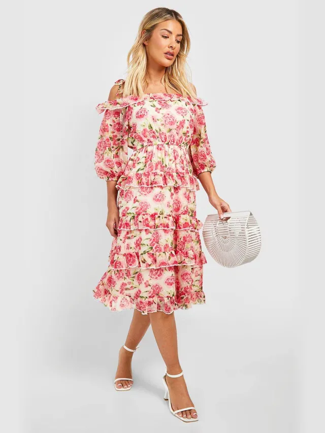 boohoo Dames Chiffon Jurk met Bloemen en Ruffles Midi Pink