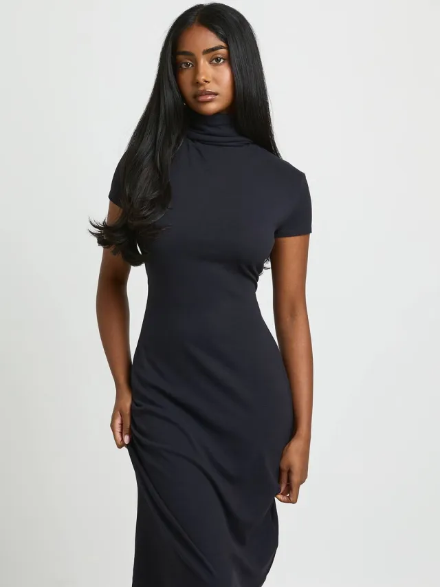 boohoo Dames Basic Supersoft Midi-jurk Met Rolkraag En Korte Mouwen Zwart