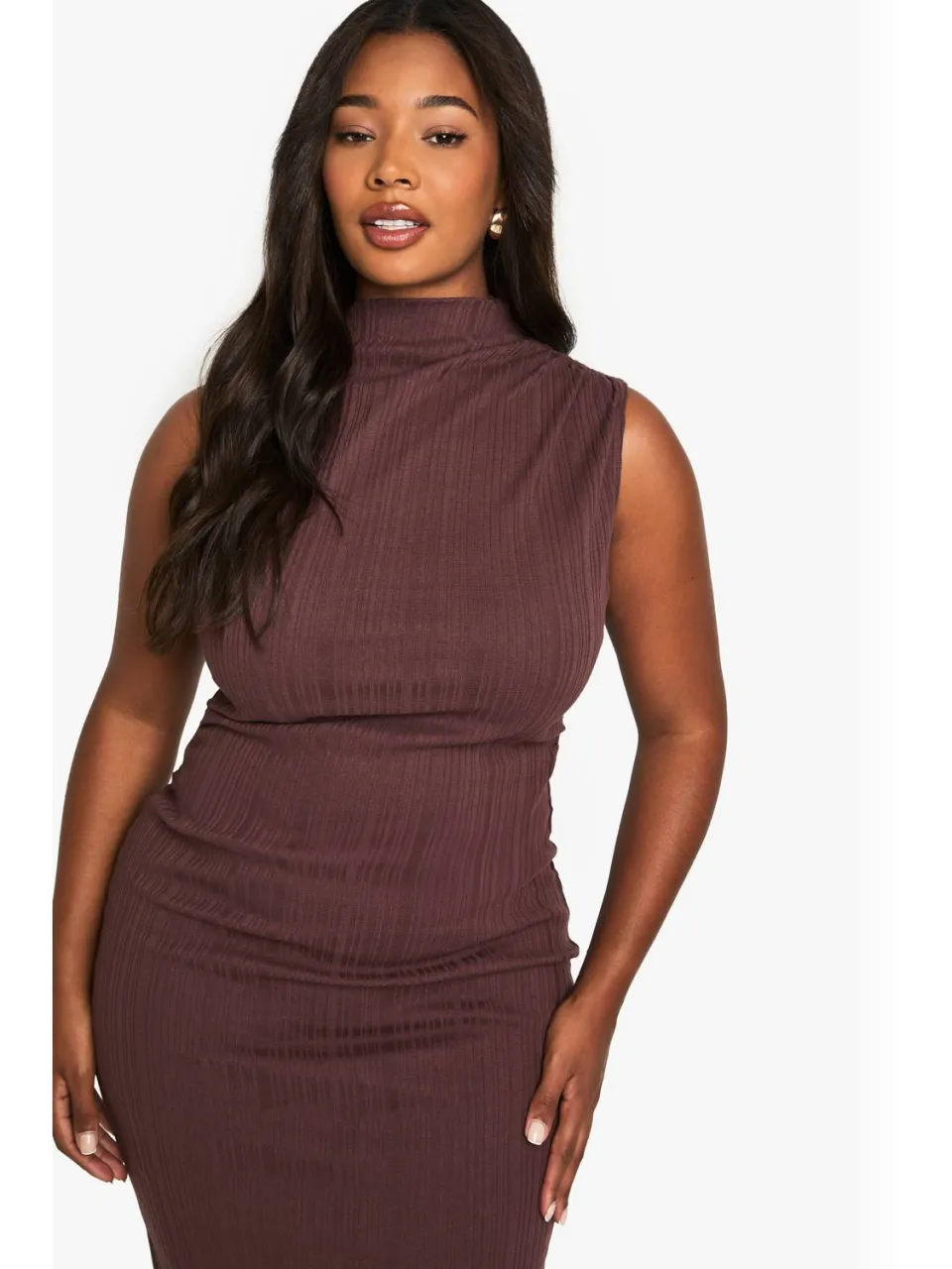 boohoo Dames PLUS MAAT MOUWLOZE HOOGNEK MIDI JURK chocoladebruin, foto 2