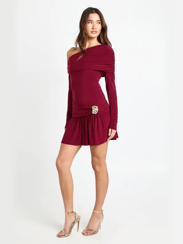 boohoo Dames Asymmetrische Mini Jurk met Lange Mouwen en Trim Details Bordeaux Rood