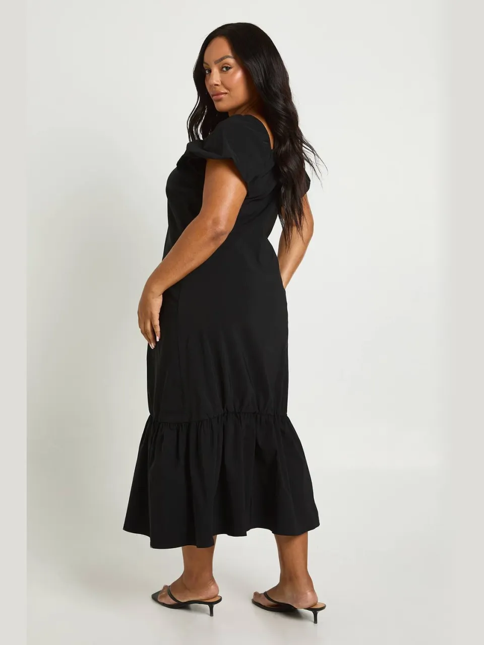 boohoo Dames Plus Drop Hem Pofmouw Midaxi Smock Jurk zwart, foto 2