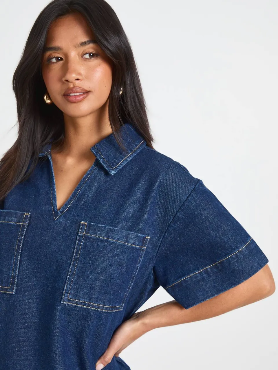 boohoo Dames Petite Boxy Korte Mouw Denim Jurk, foto 4