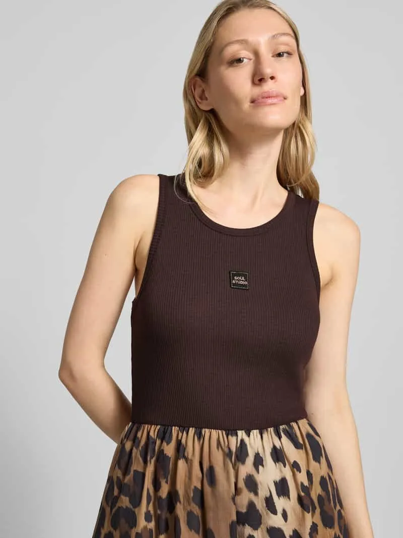 Smith and Soul midi-jurk met steekzakken middenbruin, foto 4