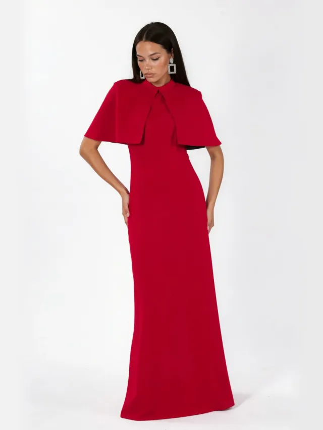 Hiccup Maxi Jurk met Crewneck en Cape Accessoire Rood