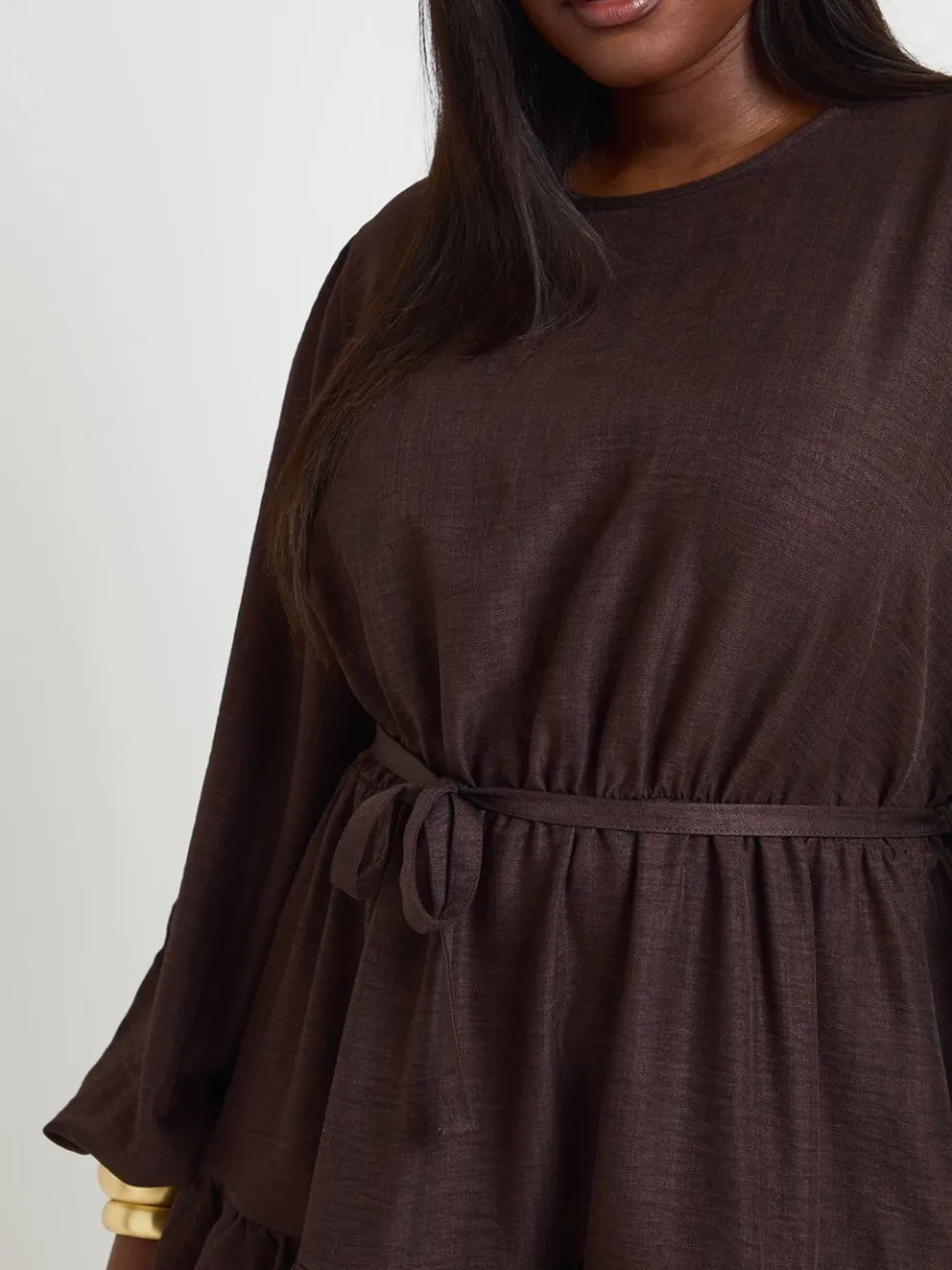 boohoo Dames Plus Pofmouw Smock Jurk chocoladebruin, foto 4