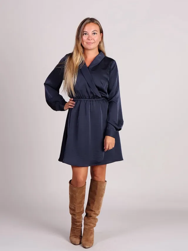 MbyM Nayah-M midi-jurk glanzend satijn blauw