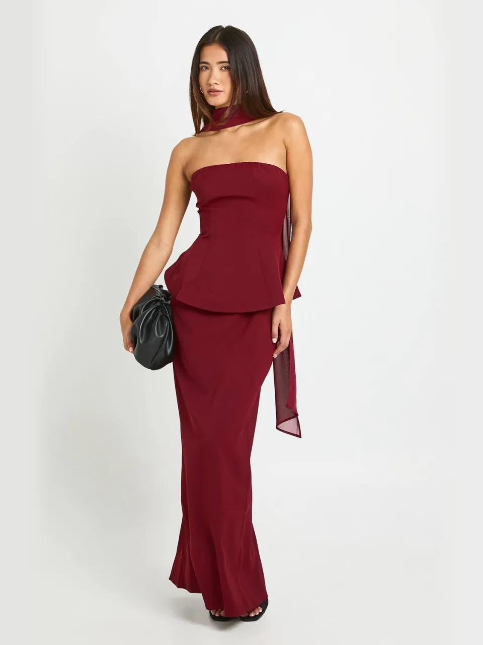boohoo Dames Gestructureerde 2-in-1 Maxi Jurk Met Sjaal Overlay Detail bordeaux rood, foto 2