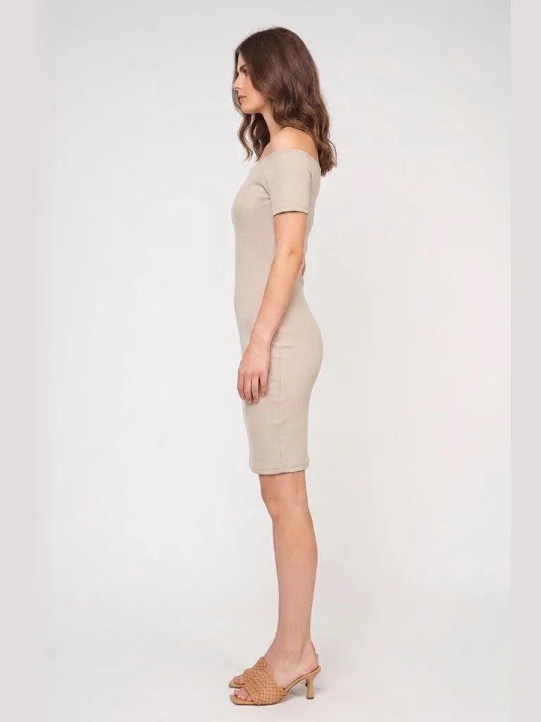 Conquista Geribbelde off-shoulder bodycon jurk zand, foto 2