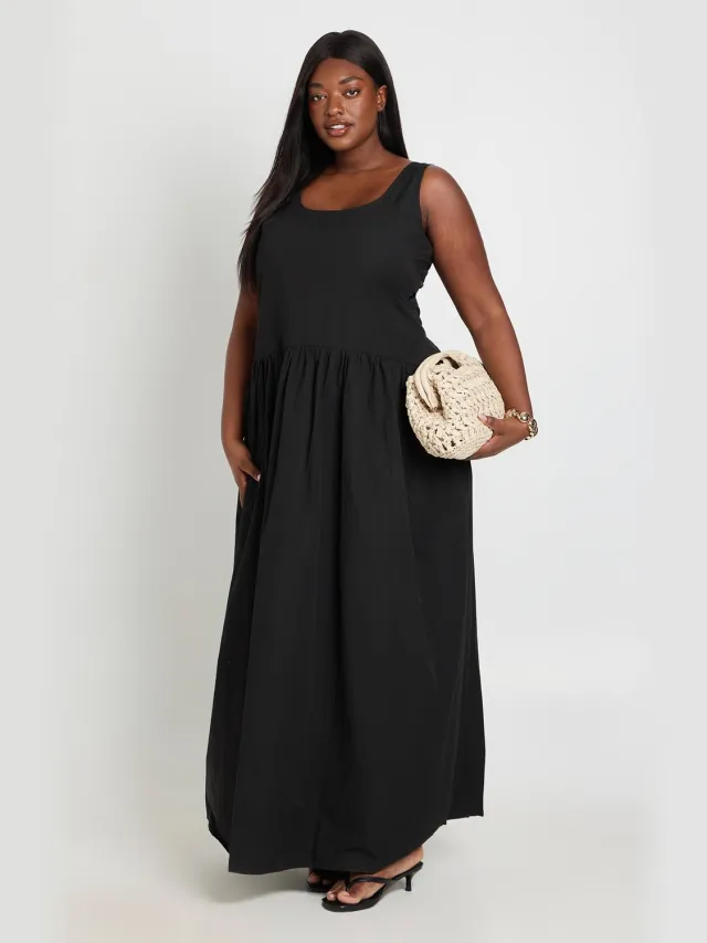 boohoo Dames Plus Katoenen Popeline Geplooide Maxi Jurk Zwart