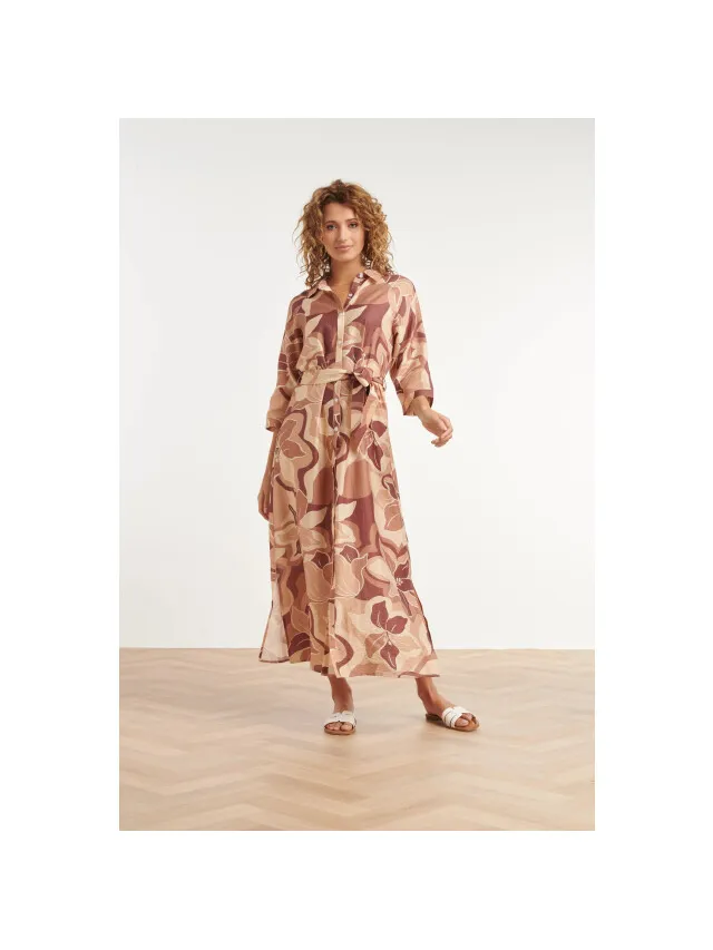 Smashed Lemon Midi jurk met bloemenprint in bruin en beige en ceintuur Veelkleurig