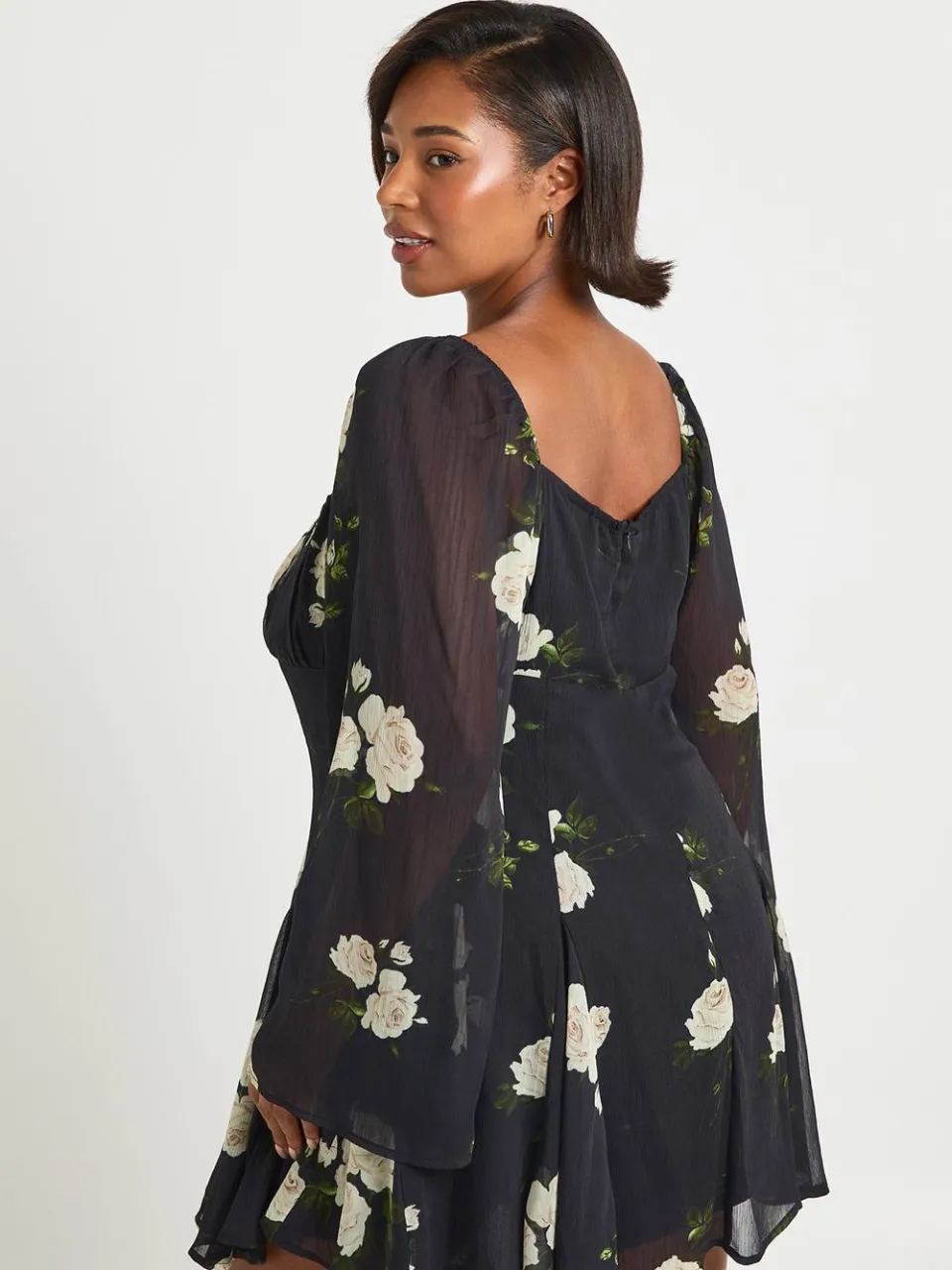 boohoo Dames Plus Bloemig Chiffon Godet Skater zwart, foto 3