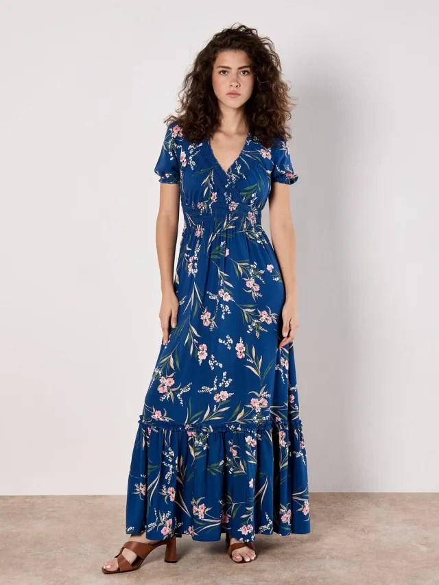 Apricot Maxijurk met bloemenprint en smockdetails Blauw