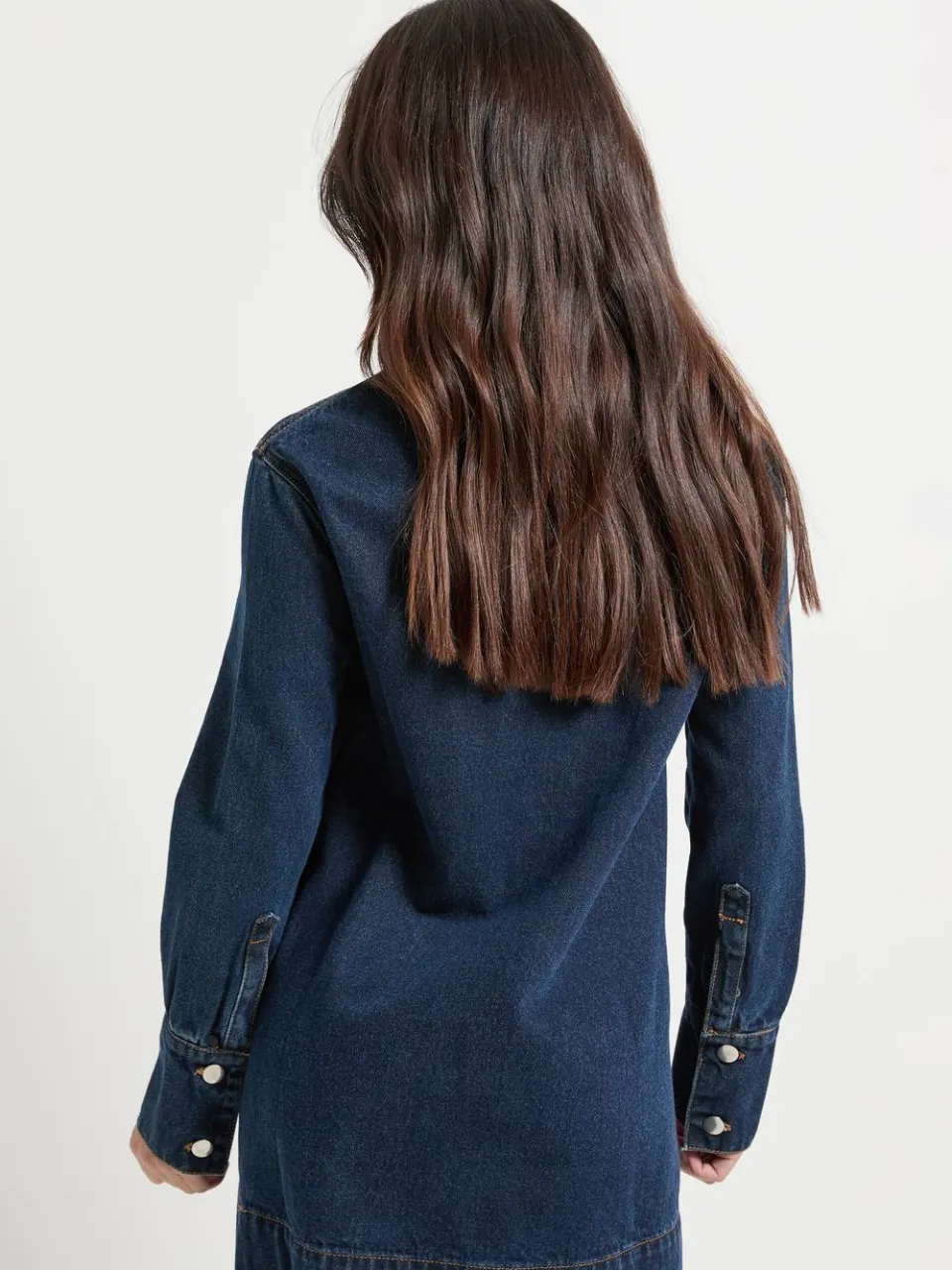 boohoo Dames Petite denimjurk met lange mouwen, foto 2