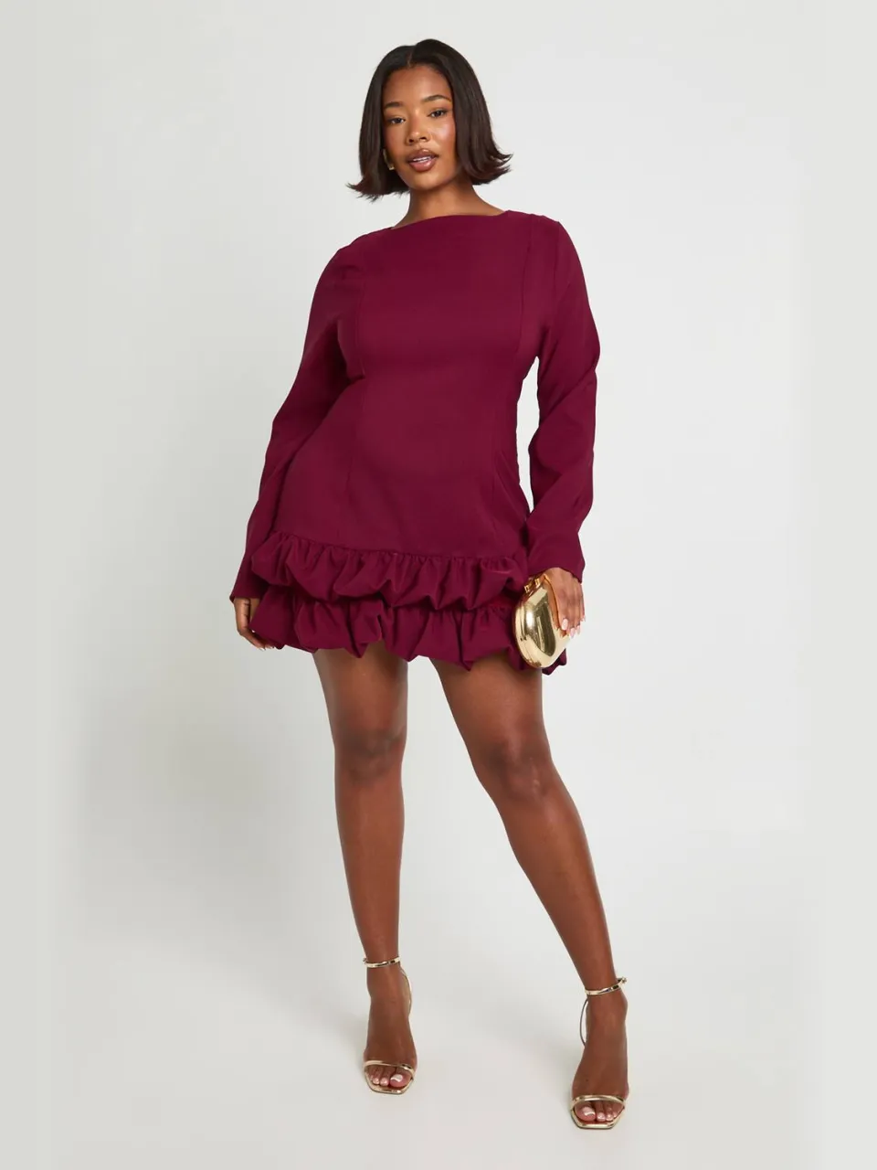 boohoo Dames Plus geweven shiftjurk met pofmouwen en ruches aan de zoom Wijn