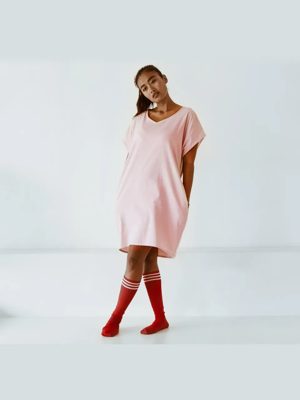 The Driftwood Tales dames vegan Jurk Oversized T-Shirt Roze, foto 2