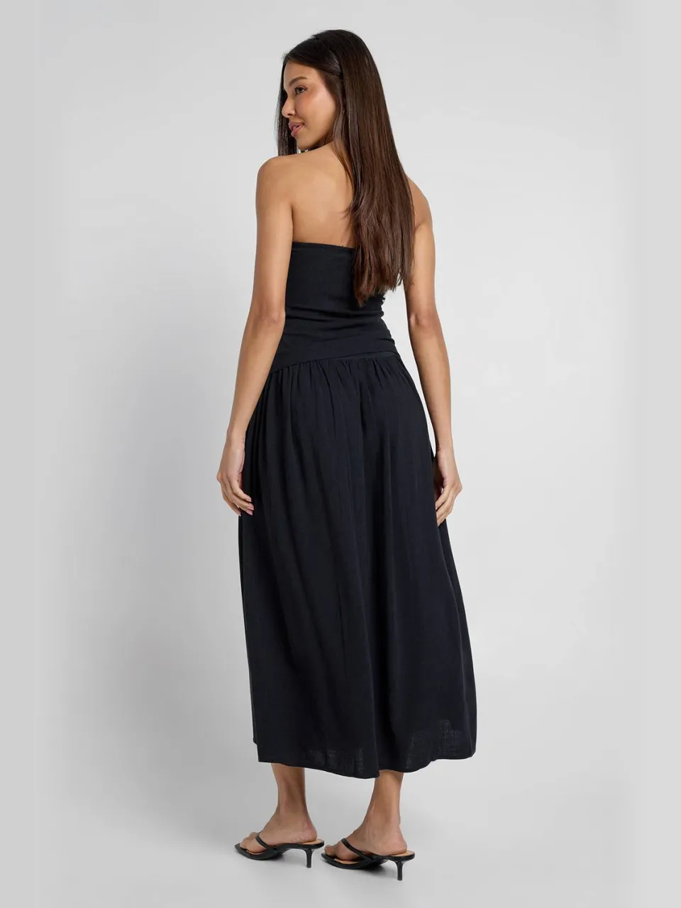boohoo Dames Premium Linnen Bandeau Midaxi Jurk zwart, foto 2
