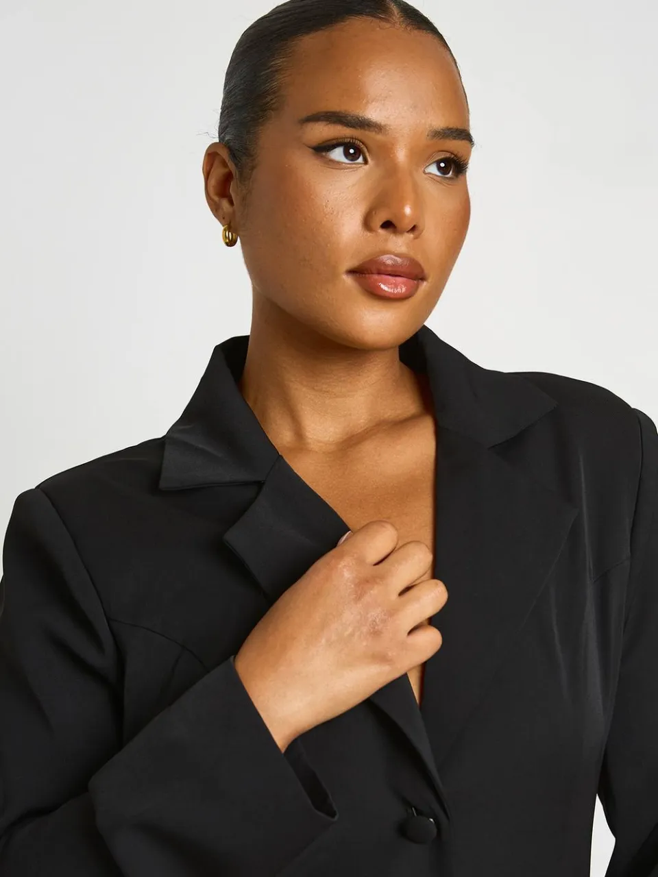 boohoo Dames Plus Plisse Rok Blazer Jurk Met Knoopsluiting zwart, foto 4