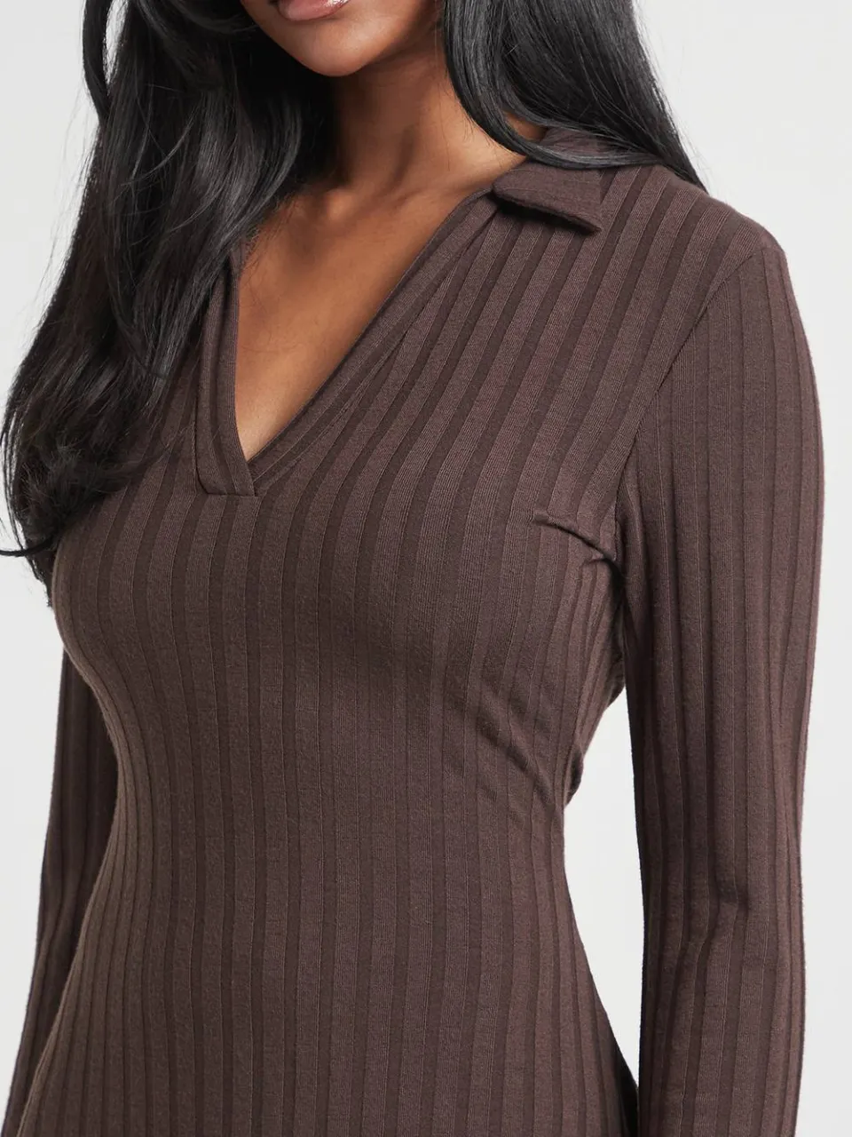 boohoo Dames Grofgebreide Jersey Geribbelde Jurk Met Kraag In Fit & Flare Mini-model chocoladebruin, foto 4