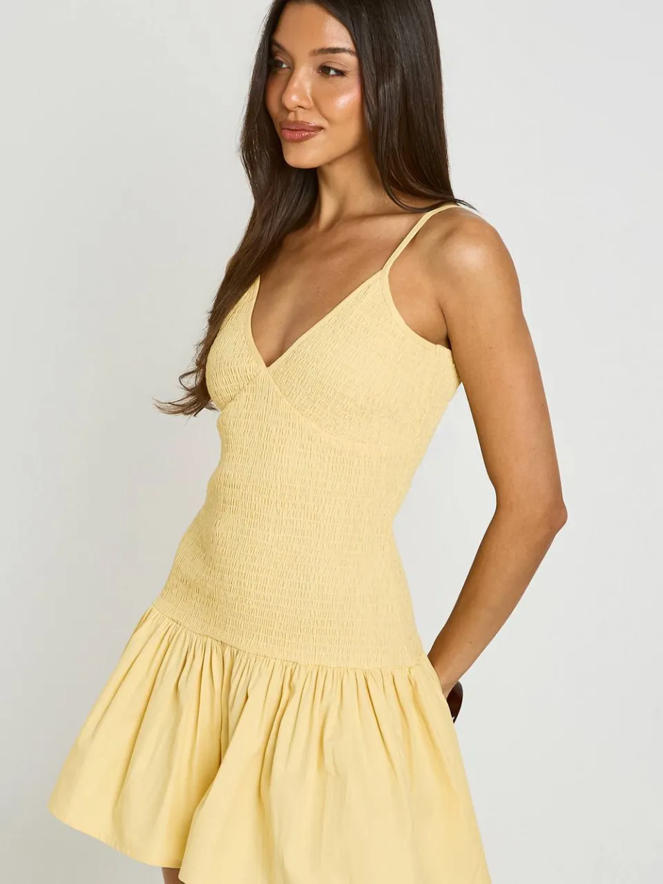 boohoo Dames Mini Jurk Met Gesmockt Lijfje Van Popeline citroen, foto 3