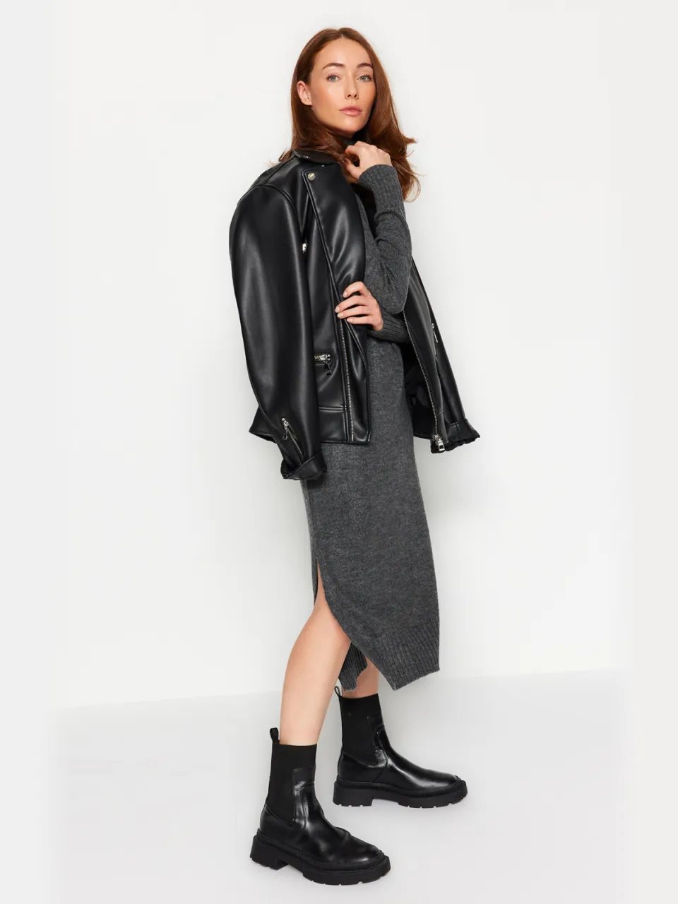 Trendyol TRENDYOLMİLLA Dames Grijs Effen Midi Lang Casual Recht Jurken