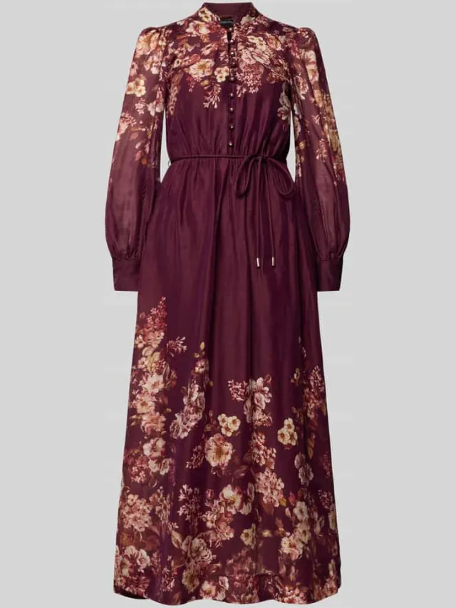 Forever New Cocktailjurk in all-over look met strikceintuur Bordeaux