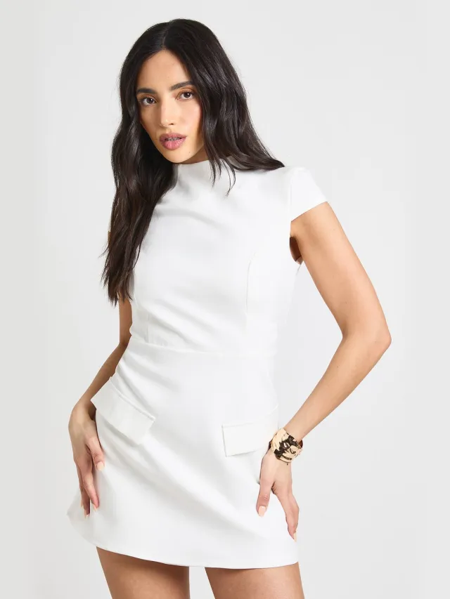 boohoo Dames Gestructureerde Getailleerde Mini-jurk Met Hoge Hals Ivoor