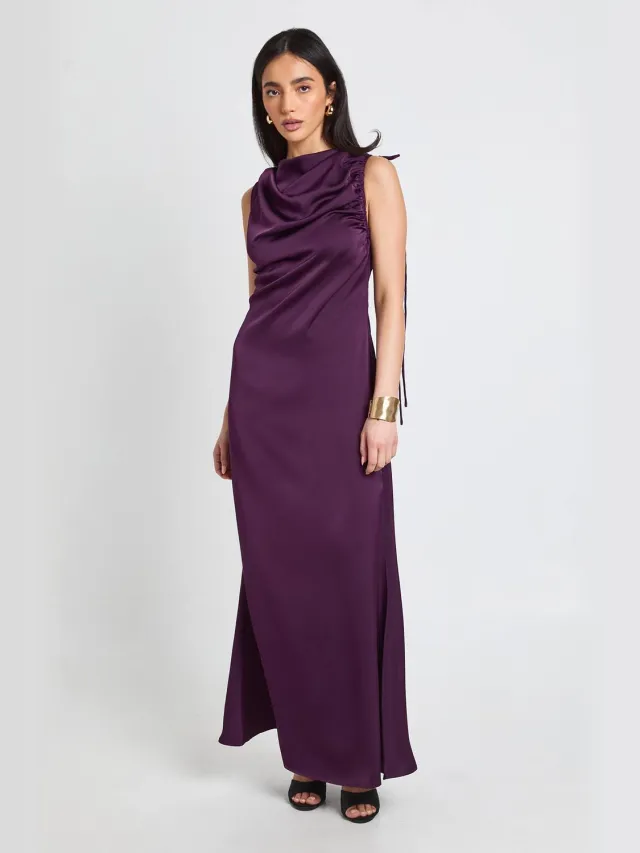 boohoo Dames Satijnen Mouwloze Maxi Jurk met Gerimpelde Schouderdetails Pruim