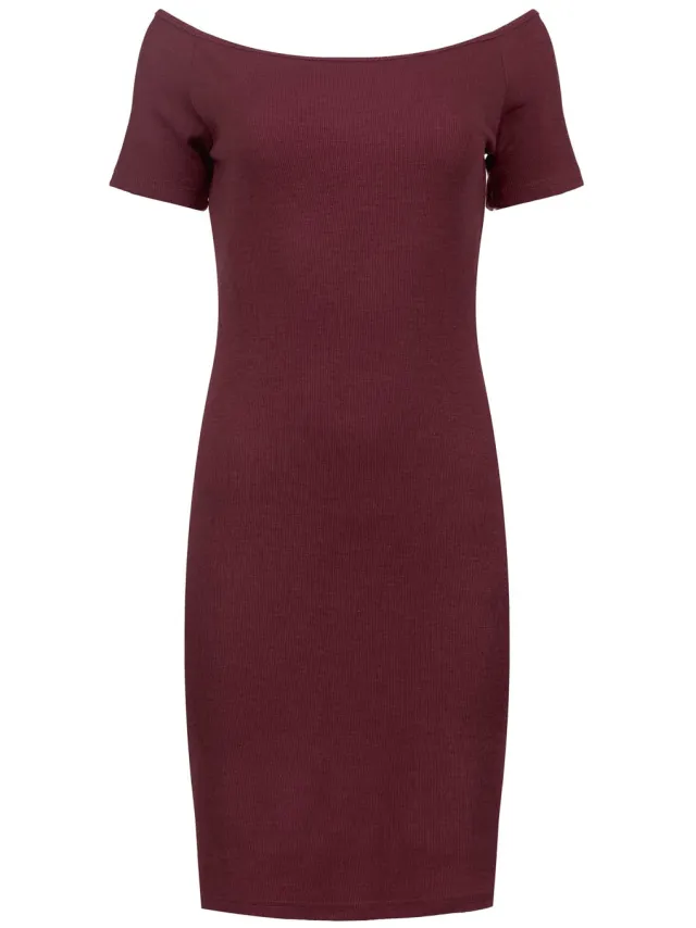 Conquista Dieprode Off-Shoulder Aansluitende Jurk Wijnrood