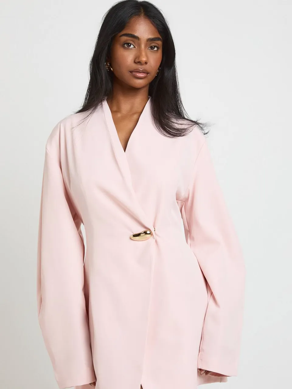 boohoo Dames Gestructureerde Blazerjurk Met Schoudervulling, Wikkelmodel En Ballonmouwen blush, foto 3