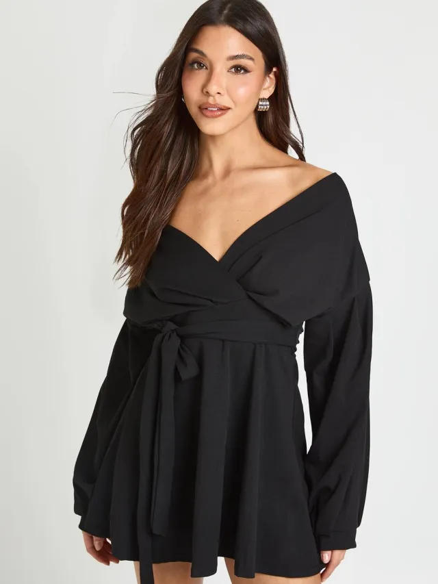 boohoo Dames Mini-jurk Met Blote Schouders En Overslag Voorpand Zwart