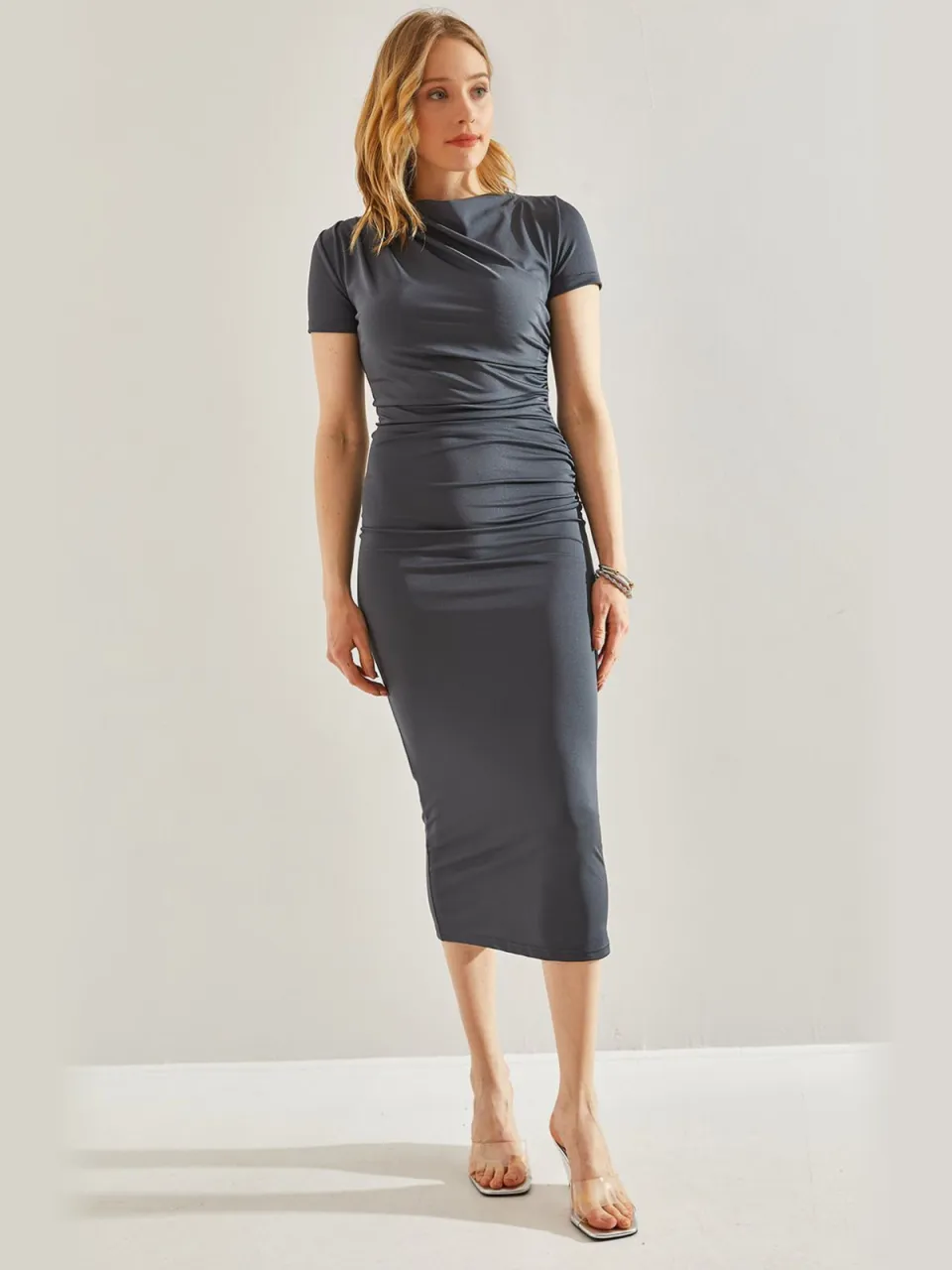 Bianco Lucci Aansluitend Midi-jurk met Rimpeldetails Antraciet