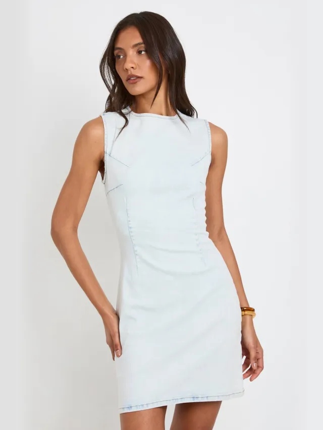 boohoo Dames Lange Basic Denim Shift Jurk Gebleekt