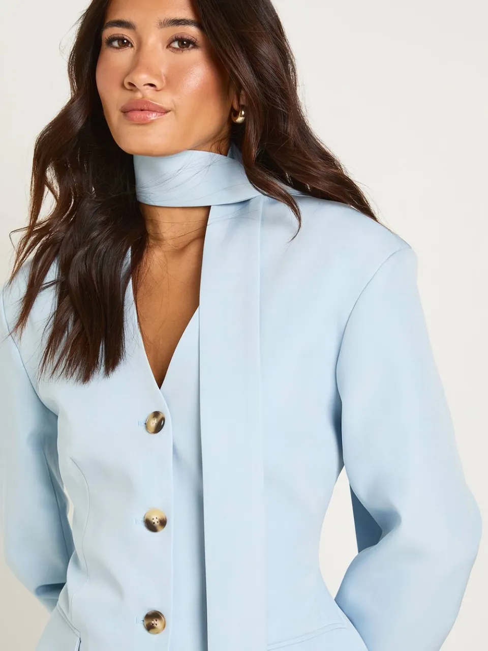 boohoo Dames Getailleerde Blazerjurk Met Sjaaldetail En Schoudervulling pastelblauw, foto 4