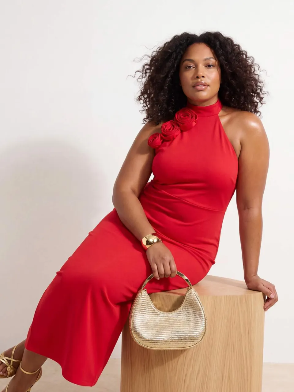 Trendyol Curve Dames Rood Effen Maxi Mouwloos Diploma-uitreiking / Gala Bodycon Grote maten Jurk, foto 2