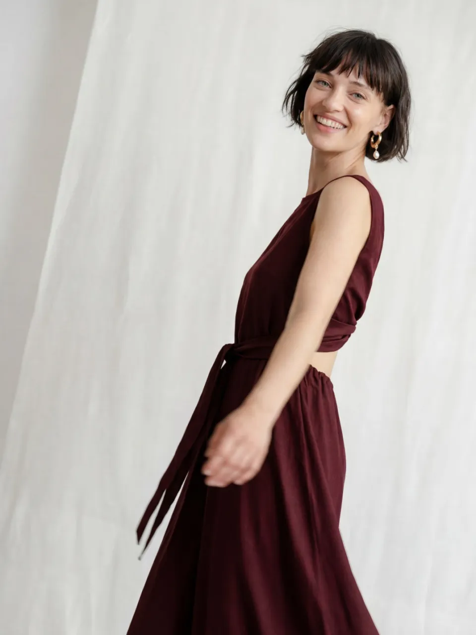Jyoti - Fair Works dames vegan Wikkeljurk Midi Khushi Druif Donkerrood