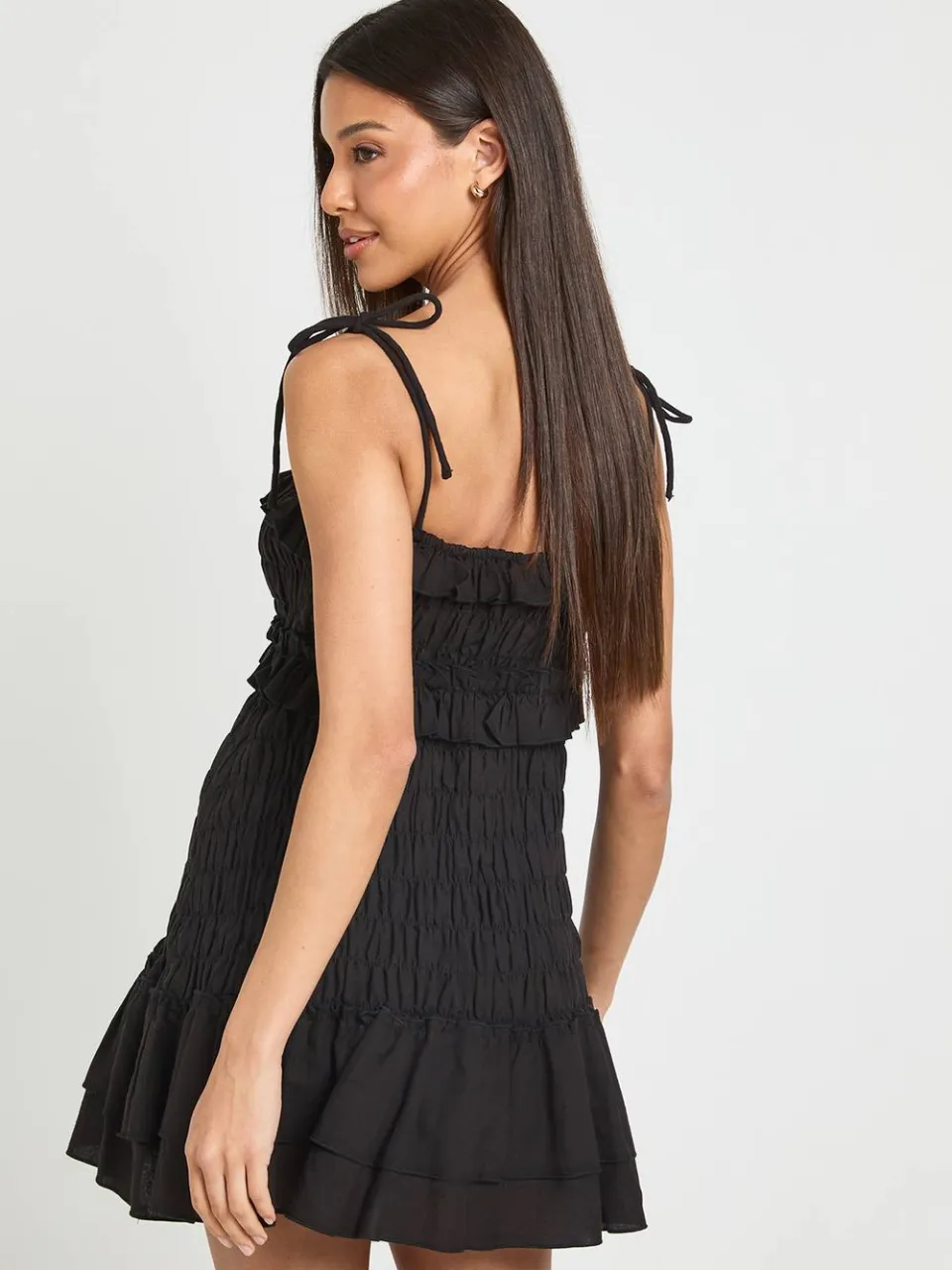 boohoo Dames Linnen Look Gesmockte Mini Jurk Met Gelaagde Zoom zwart, foto 3
