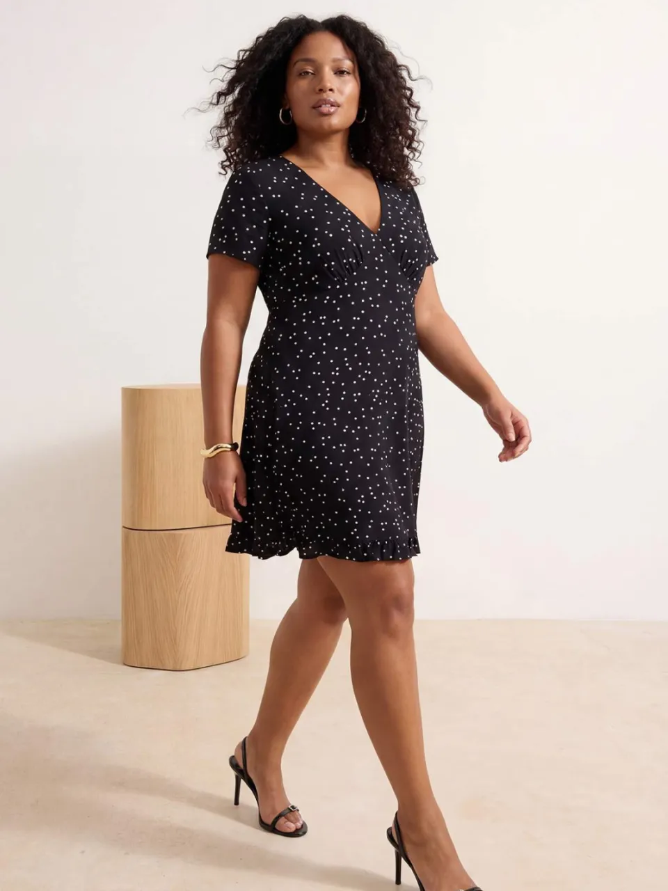 Trendyol Curve Dames Zwart Stippen Kort / Mini Kort Casual A-lijn Grote maten Jurk, foto 2