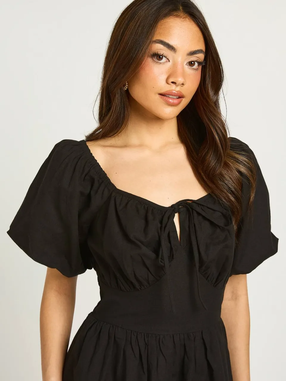 boohoo Dames Mini-jurk Met Linnenlook En Volumineuze Mouwen zwart, foto 4