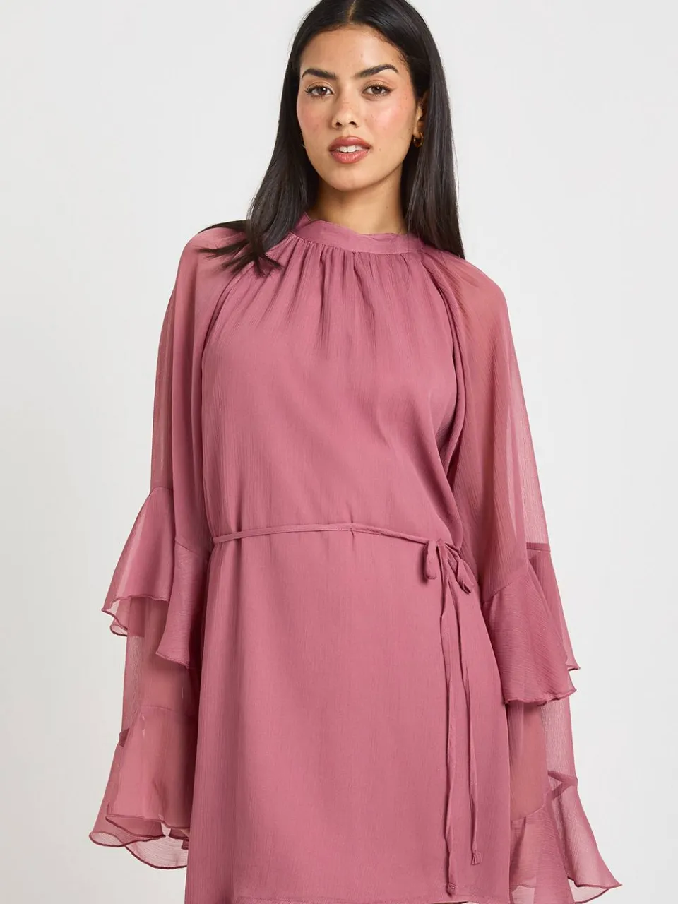 boohoo Dames Chiffon Mini Jurk met Ruffle Mouwen donker mauve, foto 3