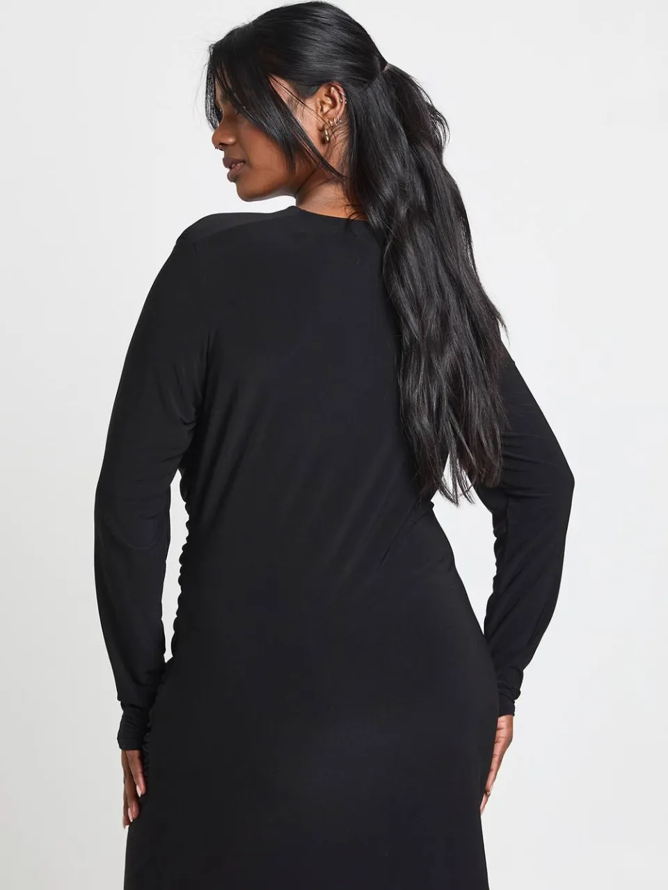 boohoo Dames Plus Double Slinky Geplooid Keyhole Bodycon Jurk zwart, foto 2