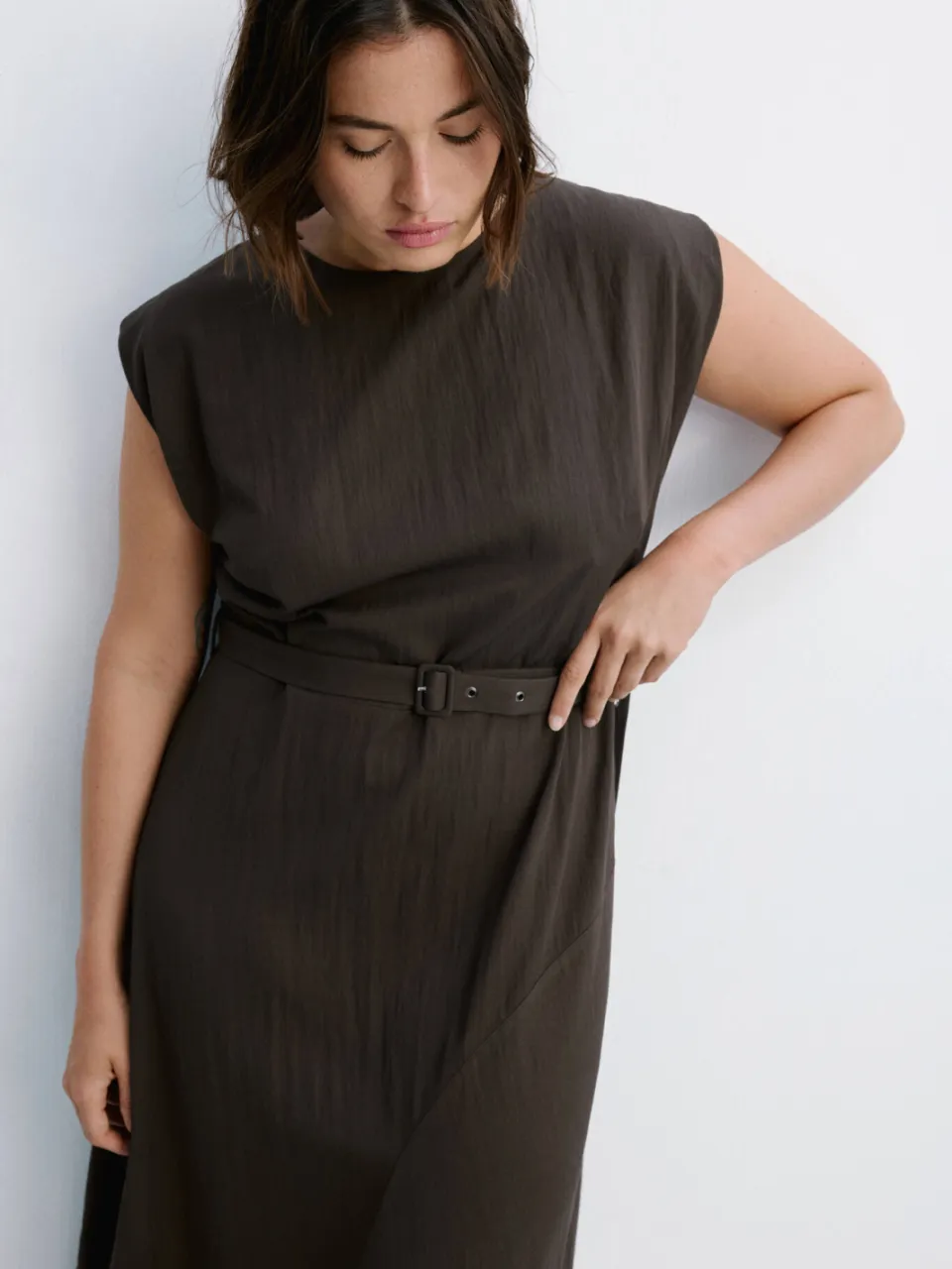 Mango midi jurk met ceintuur - bruin, foto 3
